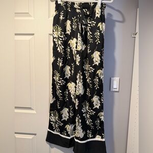 H&M Black Floral Wide-Leg Pants with White Botanical Print